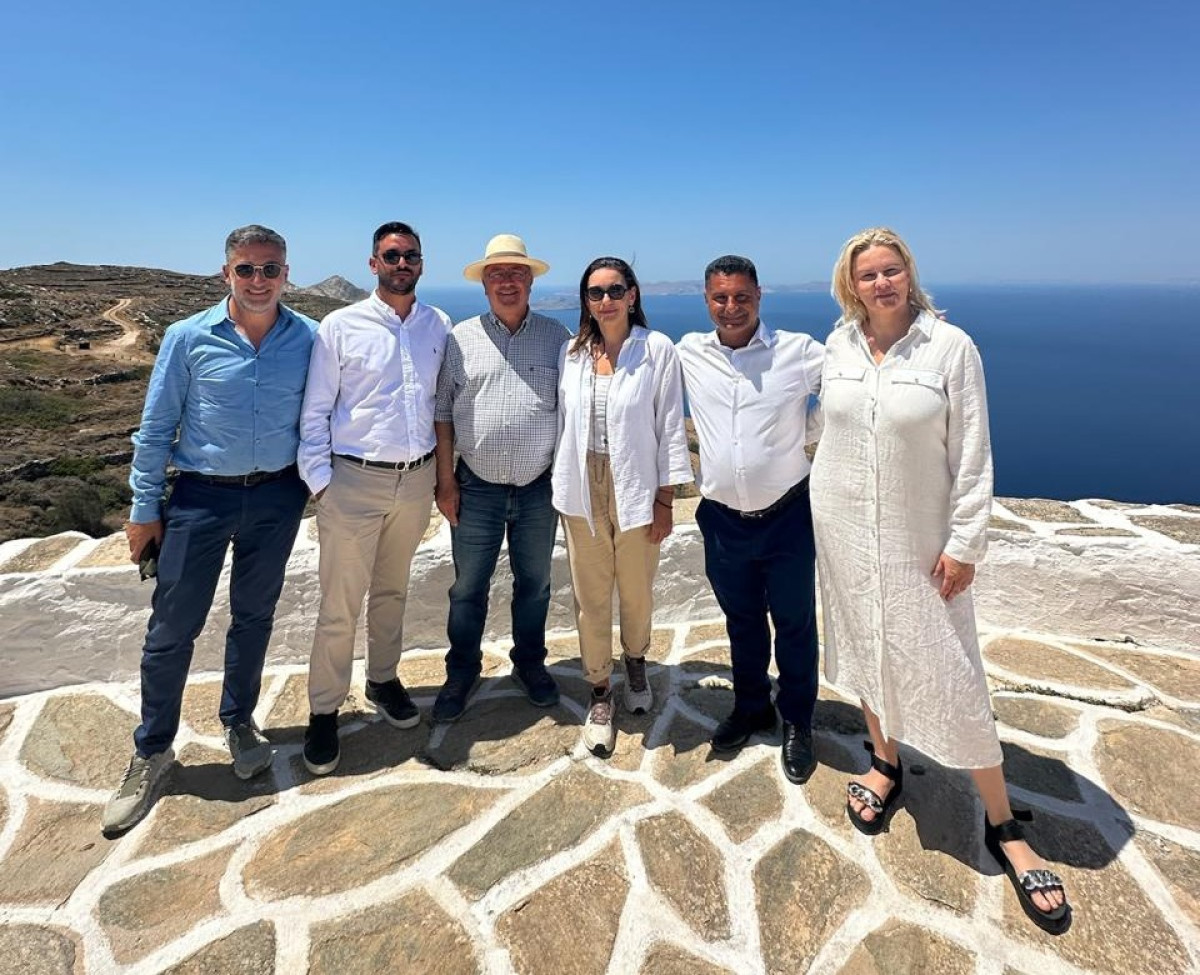 Επίσκεψη Όλγας Κεφαλογιάννη σε Σαντορίνη, Σίκινο, Φολέγανδρο και Ανάφη για σύσταση DMMO