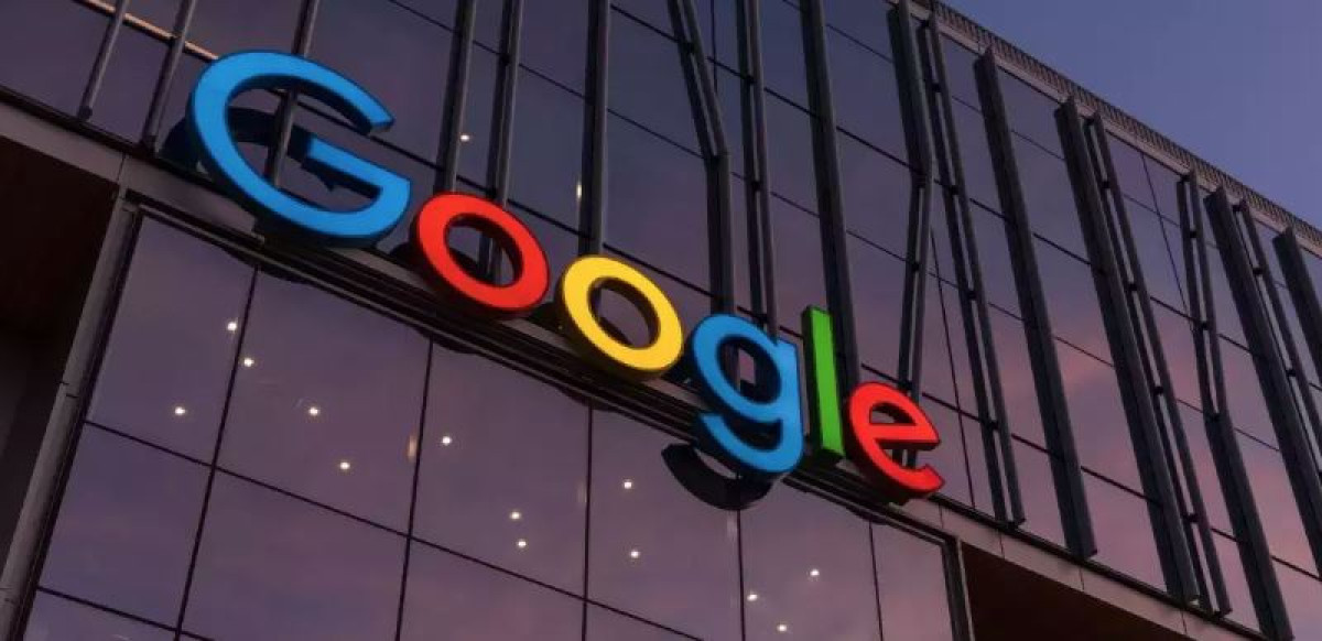 Κομισιόν: Πρόστιμα 890 εκατ. ευρώ στη Google για παραβίαση των κανόνων της ΕΕ