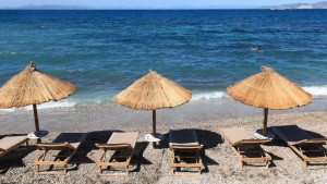 8.911 καταγγελίες για παρανομίες σε παραλίες μέσω MyCoast