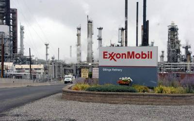 Κατά σχεδόν 50% υποχώρησαν τα κέρδη της Exxon Mobil