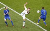 Euro 2016: Ισοπαλία με κροτίδες και τραυματισμό στο Τσεχία-Κροατία