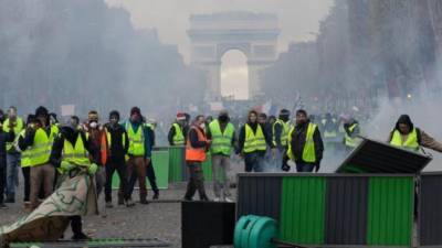 Αύξηση της εγκληματικότητας στο Παρίσι λόγω Κίτρινων Γιλέκων