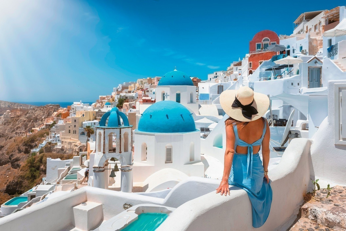 Άνω των €20 δισ. οι ταξιδιωτικές εισπράξεις στο εννεάμηνο