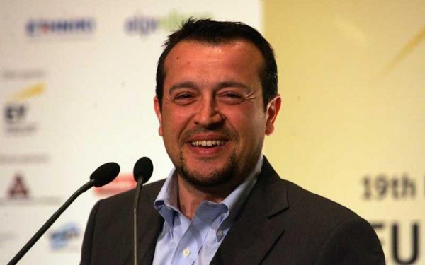 Τα εννοεί σοβαρά αυτά ο Παππάς;