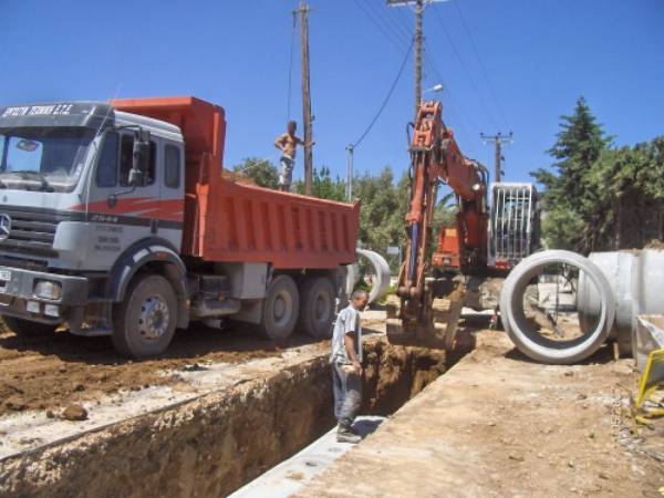 Αντιπλημμυρικά έργα 27,4 εκατ. ευρώ στην Αττική