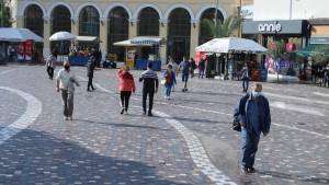 Αττική: Τριπλασιασμός ιικού φορτίου στις γιορτές