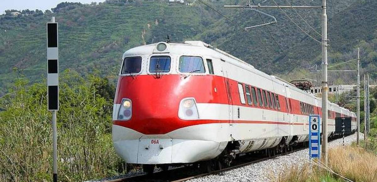 Κομισιόν:Επενδύσεις σε τρένα, πλοία με φυσικό αέριο και φορτιστές αυτοκινήτων