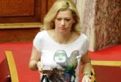 Ρ. Μακρή: Αν χρειαστεί θα κόψουμε μόνοι μας ευρώ