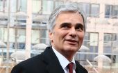 Φάιμαν: Άλλο τα μέτρα λιτότητας και άλλο η αποστολή προσφύγων