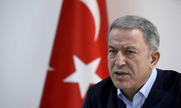 Ακάρ: Αφού μιλάτε για φιλία, τότε αποστρατικοποιήστε τα νησιά