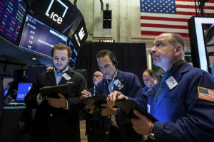 Δεν διατήρησε το ανοδικό μομέντουμ η Wall Street