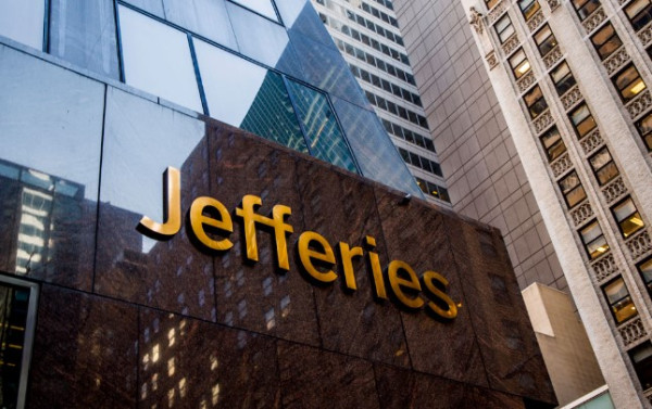 Jefferies: «Ποντάρει» στις ελληνικές τράπεζες, με έμφαση στην Εθνική