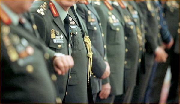 Υπ. Εθνικής Άμυνας: Νέες τοποθετήσεις σε Στρατό και Ναυτικό