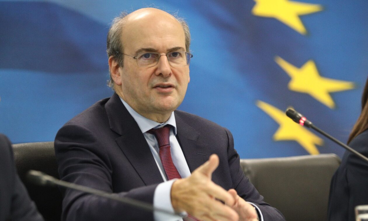 Χατζηδάκης: Χρυσό μετάλλιο για τη βελτίωση του επιχειρηματικού περιβάλλοντος