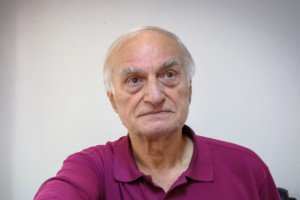 Σε τραχειοστομία υποβλήθηκε ο Μανώλης Μαυρομμάτης-Επιδείνωση παρουσίασε η σύζυγός του