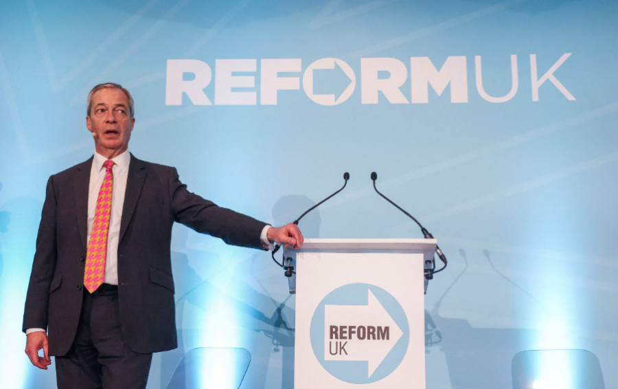 Στο στόχαστρο της βρετανικής αστυνομίας το Reform UK του Φάρατζ: Ποινική έρευνα για παράνομες δωρεές
