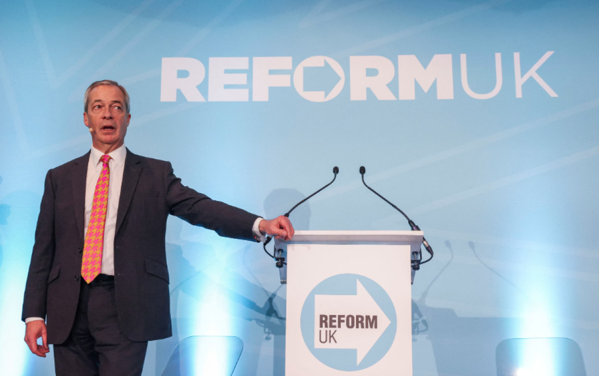 Στο στόχαστρο της βρετανικής αστυνομίας το Reform UK του Φάρατζ: Ποινική έρευνα για παράνομες δωρεές