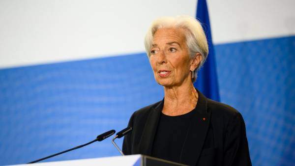 Λαγκάρντ: Να κατευθύνουμε τη χρηματοδότηση σε σωστές επενδύσεις