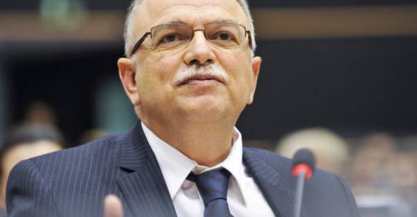 Να «ολοκληρώσουν» τα Σκόπια και να «ετοιμάζονται» τα Τίρανα!