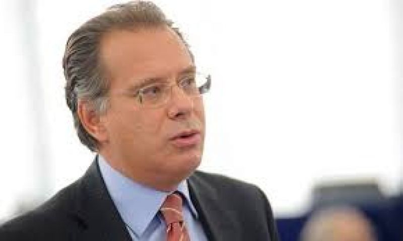 Κουμουτσάκος: Νέα παιχνίδια εις βάρος του τόπου