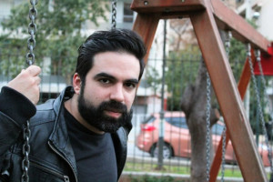 Γιωργής Τσουρής: «To αθηναϊκό κοινό είναι ακριβοδίκαιο, οι καλές παραστάσεις θα βρουν τον δρόμο τους» (vid)