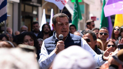 Τσίπρας: Στόχος Μητσοτάκη να ελέγξει τα κόμματα «δεξιάς πολυκατοικίας»