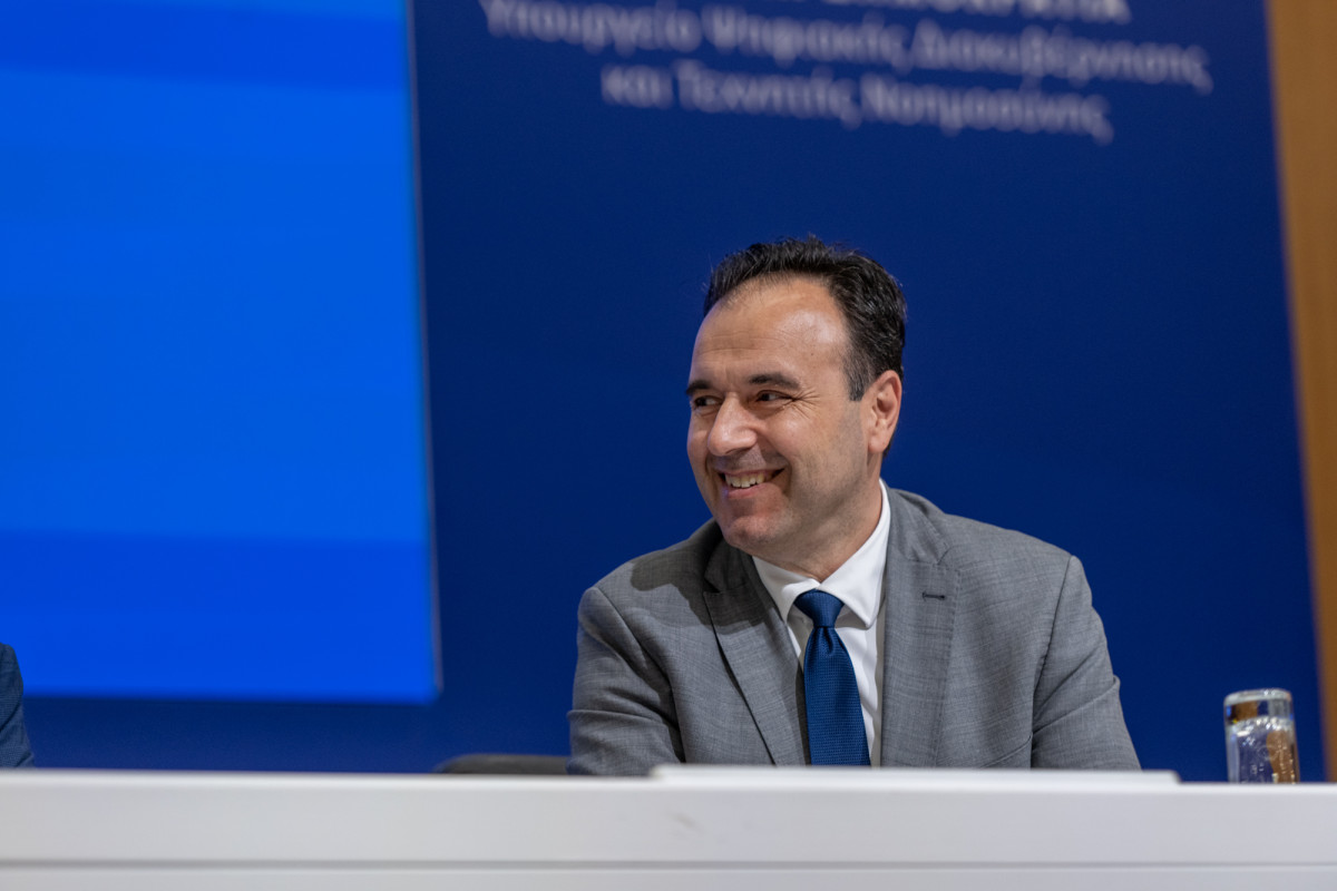 Υπ. Ψηφιακής Διακυβέρνησης: Δύο διεθνείς αξιολογήσεις επιβεβαιώνουν την πρόοδο στον ψηφιακό μετασχηματισμό