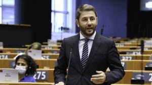 Ανδρουλάκης: Συγκλονισμένος από τον ξαφνικό θάνατο του Νταβίντ Σασόλι