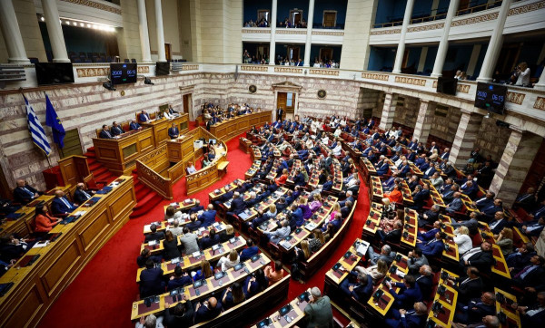 Βουλή: Κατατέθηκε νομοσχέδιο για τον έλεγχο άμεσων ξένων επενδύσεων