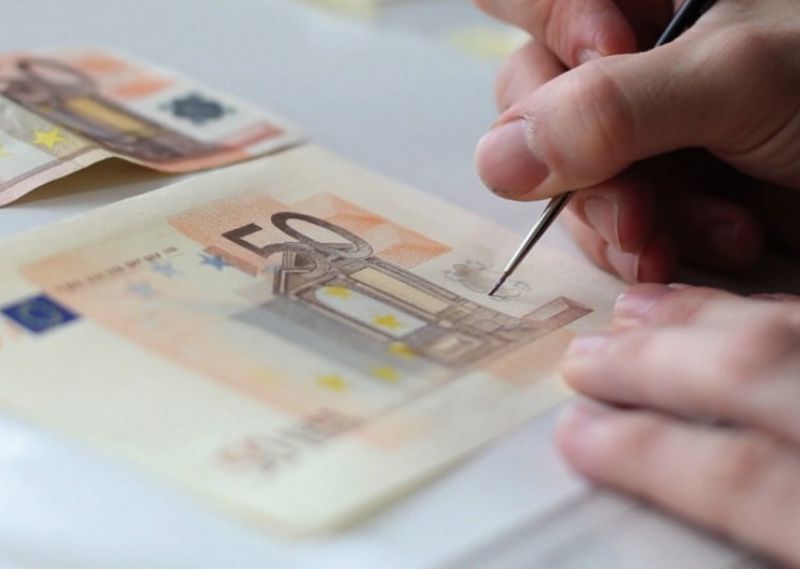ΕΚΤ: Αυξήθηκαν τα πλαστά χαρτονομίσματα-Τα περισσότερα 20ευρα και 50ευρα