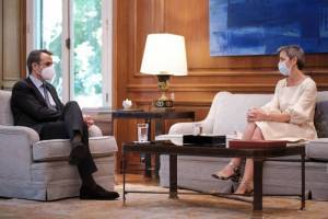 Βεστάγκερ σε Μητσοτάκη: Η Ελλάδα την υψηλότερη ανάπτυξη το 2022