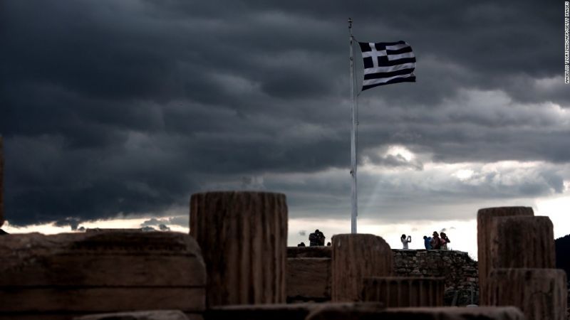 «Η χώρα μπορεί να βρεθεί με την πλάτη στον τοίχο»
