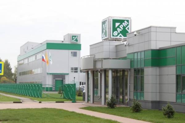 Συμφωνία μεταξύ R-Pharm και AstraZeneca για την παραγωγή εμβολίου