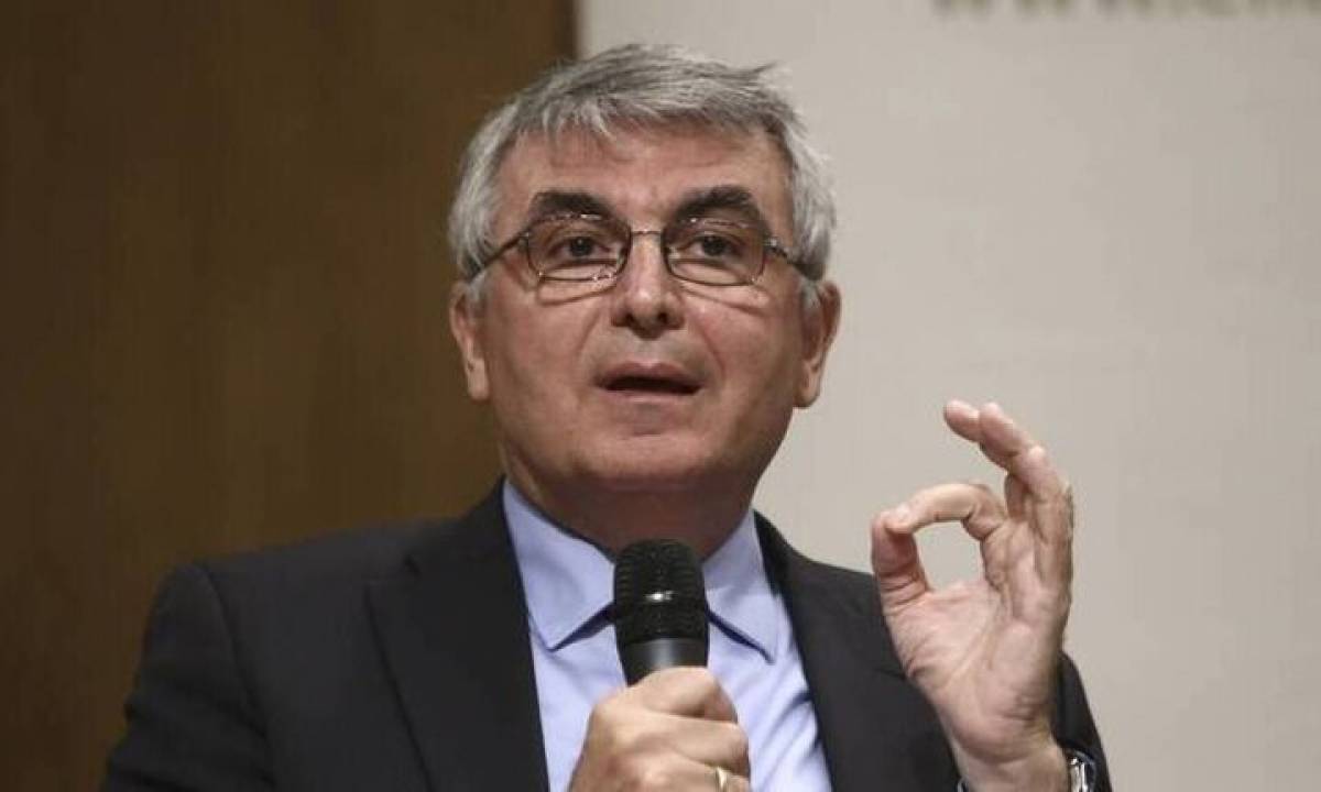 Τσακλόγλου: Ισότιμη συμμετοχή των γυναικών στα Δ.Σ. επιχειρήσεων