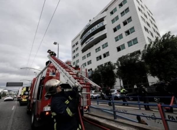 Φωτιά σε ξενοδοχείο στη Συγγρού- Είκοσι απεγκλωβισμοί, τρεις τραυματίες