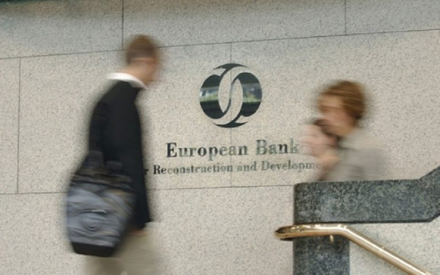 EBRD: Ανάπτυξη 2,4% φέτος και 2,3% το 2024 στην Ελλάδα