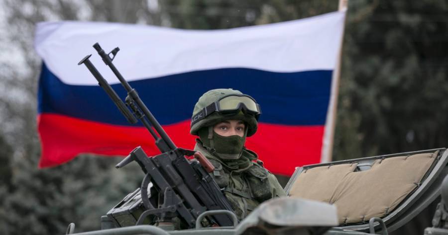 Βloomberg: Η Ρωσία πιθανόν σχεδιάζει εισβολή στην Ουκρανία
