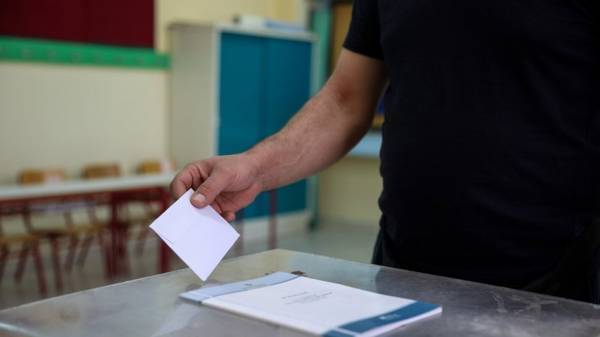 Δημοσκόπηση: Πάνω από 20 μονάδες το προβάδισμα της ΝΔ