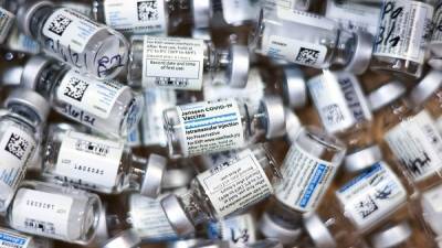 Φαρμακοβιομήχανοι-Εμβόλια: Απογοητευτική η αμερικανική απόφαση για την άρση της πατέντας