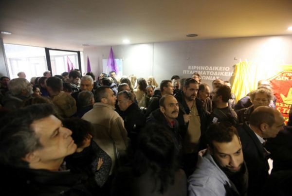 Ουρές δανειοληπτών για υπαγωγή στο νόμο Κατσέλη