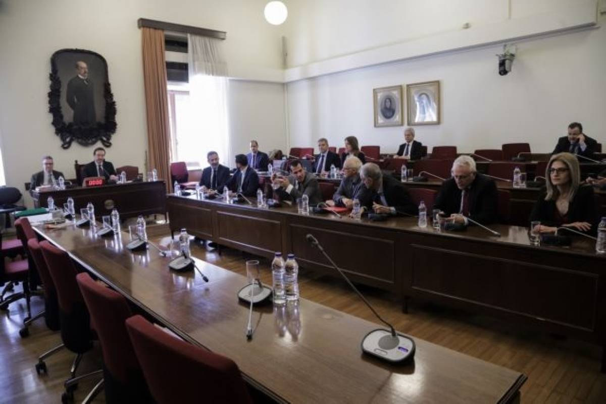 Υπόθεση Novartis: Κατατέθηκαν τα έγγραφα των αμερικανικών αρχών