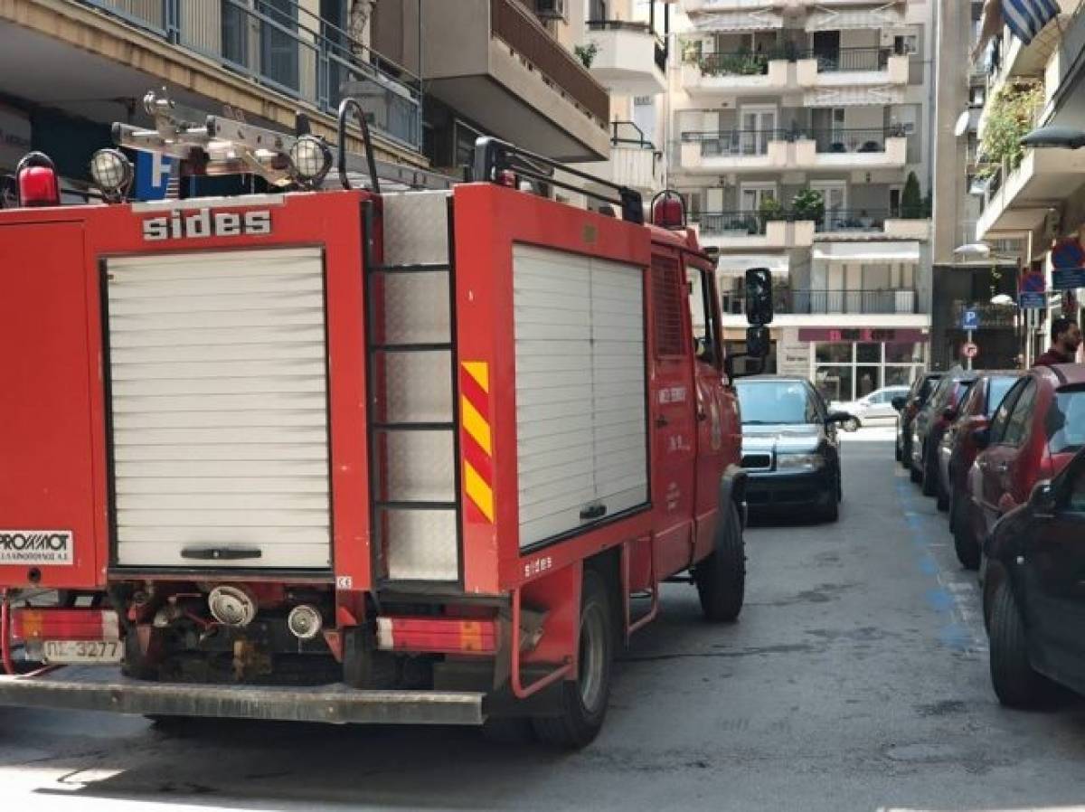 Φωτιά σε πρέσα συμπίεσης απορριμμάτων στο ΑΠΘ