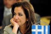 "Παρούσα" η Μπακογιάννη στην ψήφιση του Μεσοπρόθεσμου