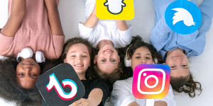 Γαλλία: Ένα βήμα πριν από την απαγόρευση των social media για παιδιά κάτω των 15 ετών
