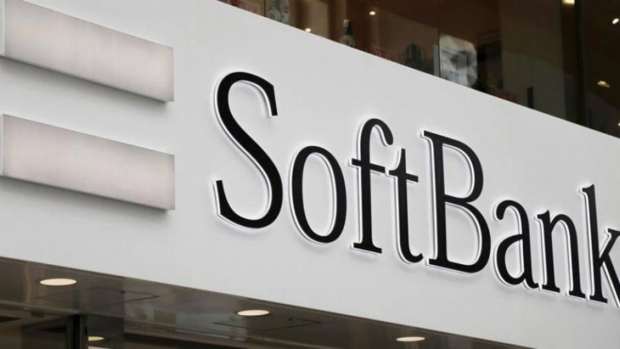 SoftBank: Πτώση 39% στα καθαρά κέρδη τριμήνου