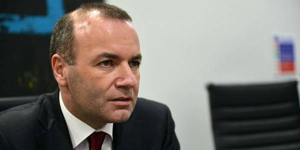 Ο Βέμπερ εκτός κούρσας για την προεδρία της Κομισιόν