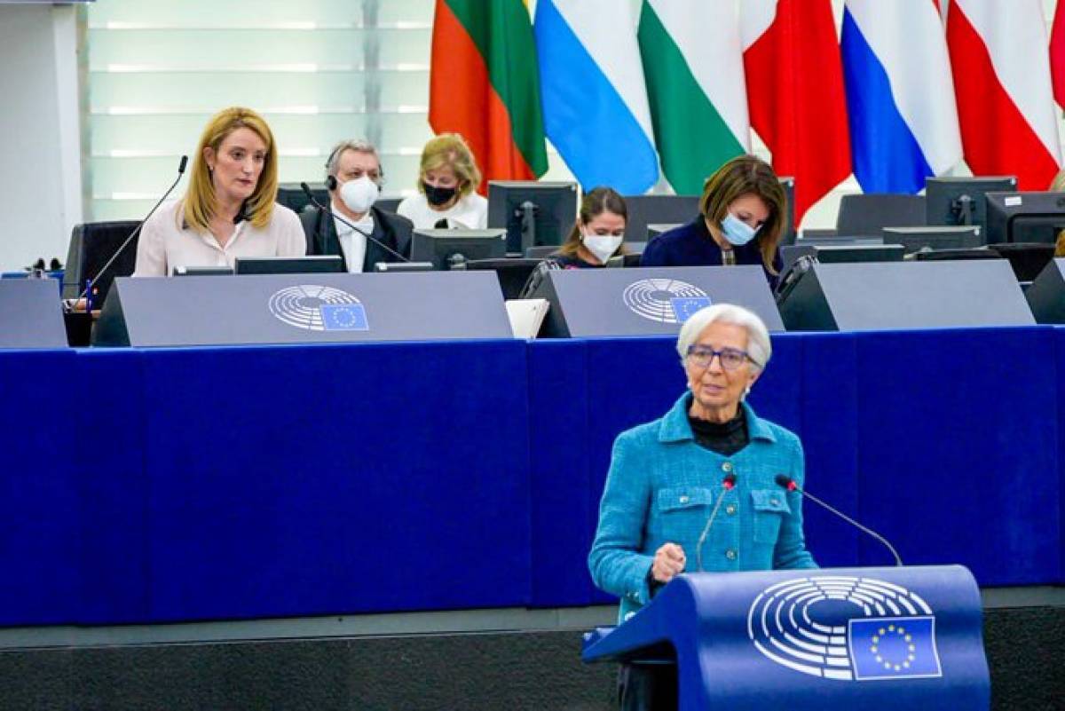 Διαβεβαιώσεις Λαγκάρντ: Σταδιακά οποιαδήποτε αλλαγή νομισματικής πολιτικής