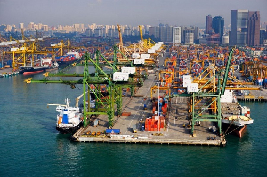 Η Σιγκαπούρη ξανά το κορυφαίο ναυτιλιακό κέντρο στον κόσμο