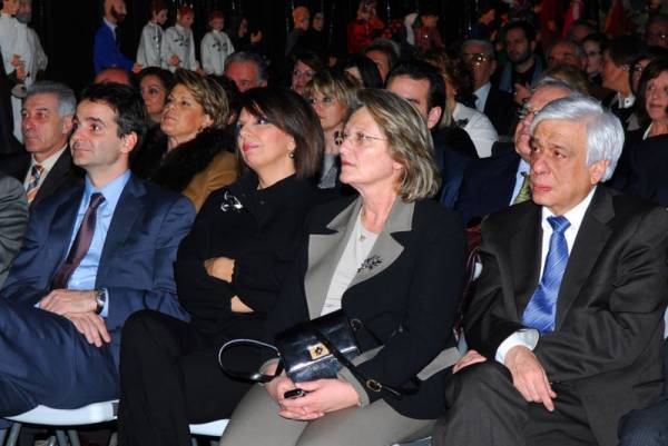Τι κοινά στοιχεία έχουν ο απερχόμενος και η νέα Πρόεδρος;