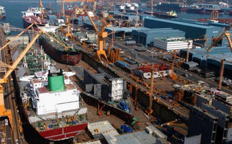 Τα capital controls έσπρωξαν το ναυτιλιακό συνάλλαγμα στο εξωτερικό